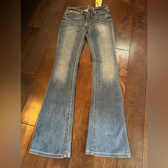 Michael Kors Medium Wash Faded Denim Low-Rise Flared Jean - Picture 1 of 6